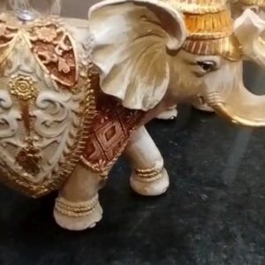 Elefante Indiano Estrelinha Sorte Enfeite Decorativo 18cm vibrante para a sua decoração.encantadora